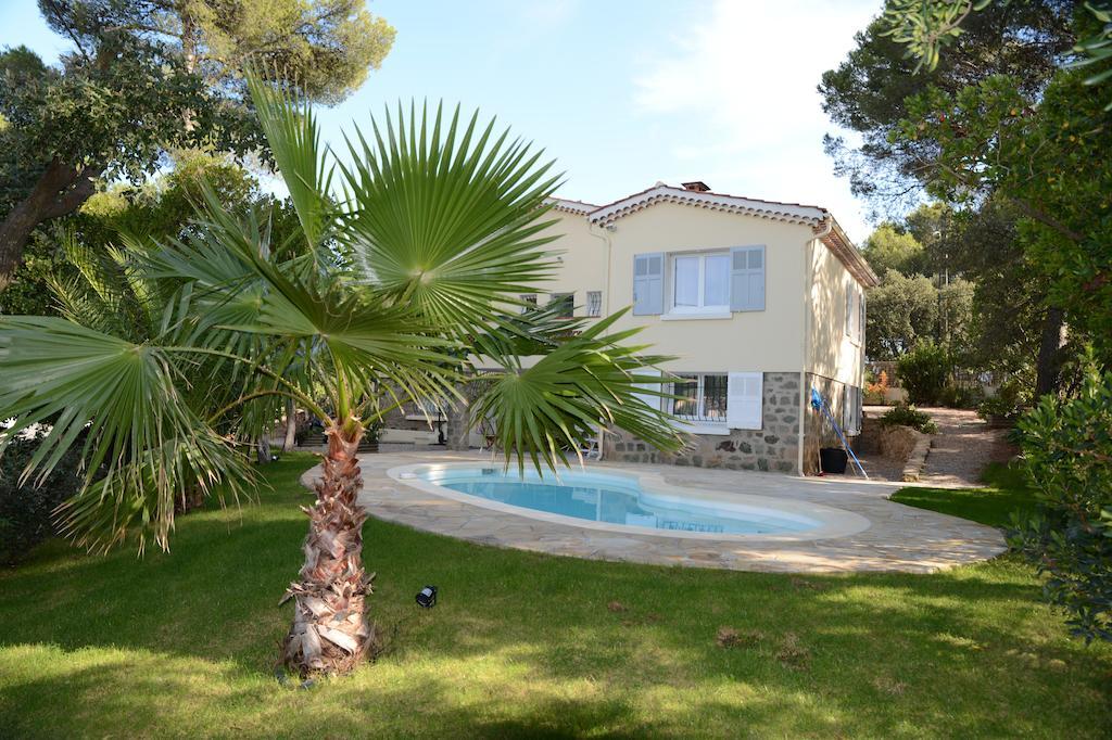 Appartement Dans Villa St Raphael Saint-Raphaël Szoba fotó