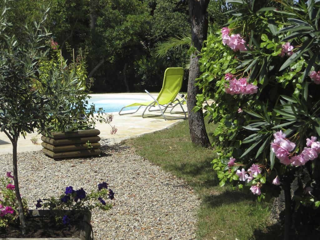 Appartement Dans Villa St Raphael Saint-Raphaël Szoba fotó