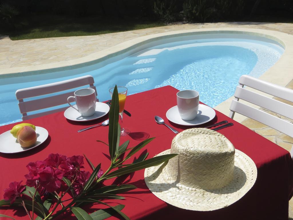 Appartement Dans Villa St Raphael Saint-Raphaël Szoba fotó