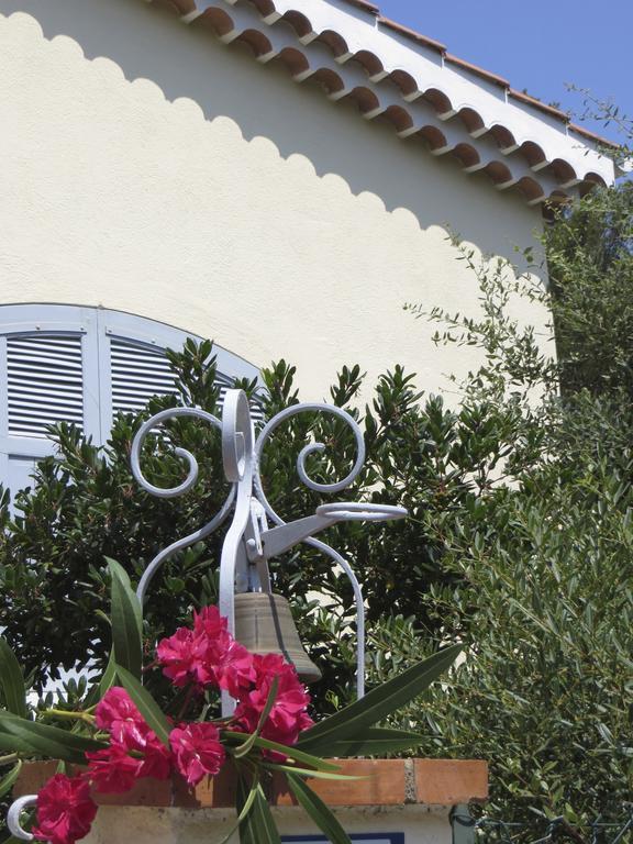 Appartement Dans Villa St Raphael Saint-Raphaël Szoba fotó