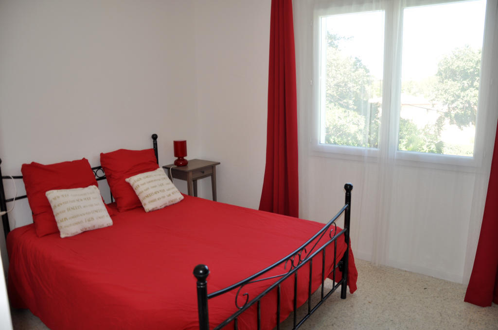 Appartement Dans Villa St Raphael Saint-Raphaël Szoba fotó